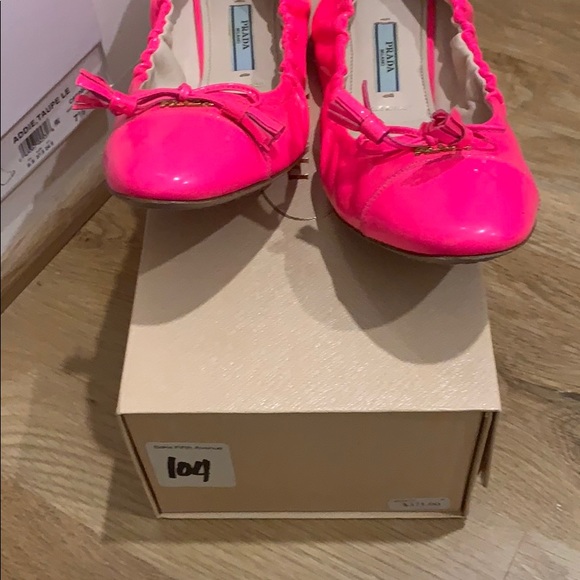 Prada hot pink patent leather ballet flats size 37 - Picture 4 of 8